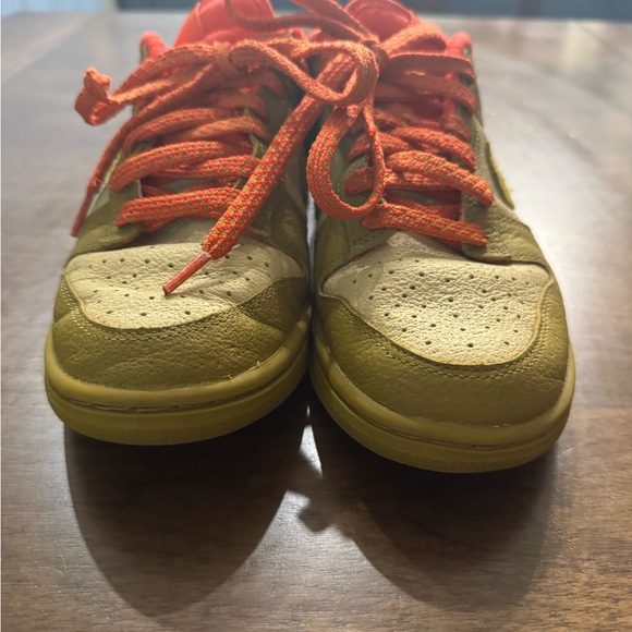 Nike Dunks Woman’s size 8 - Picture 3 of 5